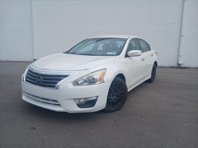 2014 Nissan Altima 2.5 for sale in Flint, MI