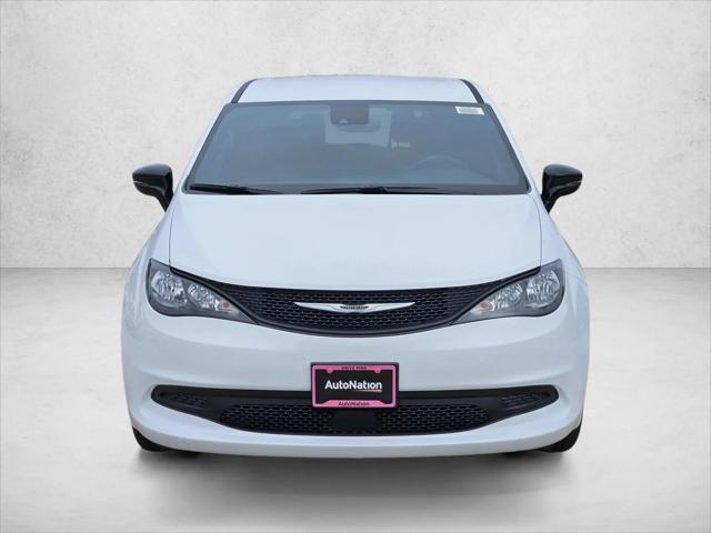 2025 Chrysler Voyager VOYAGER LX