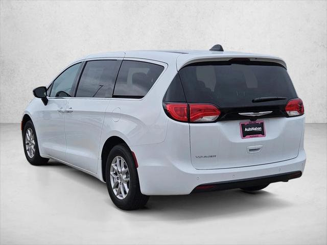 2025 Chrysler Voyager LX