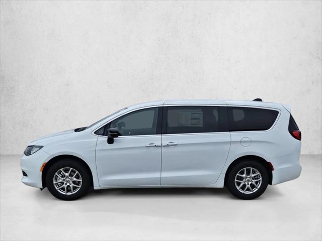2025 Chrysler Voyager LX