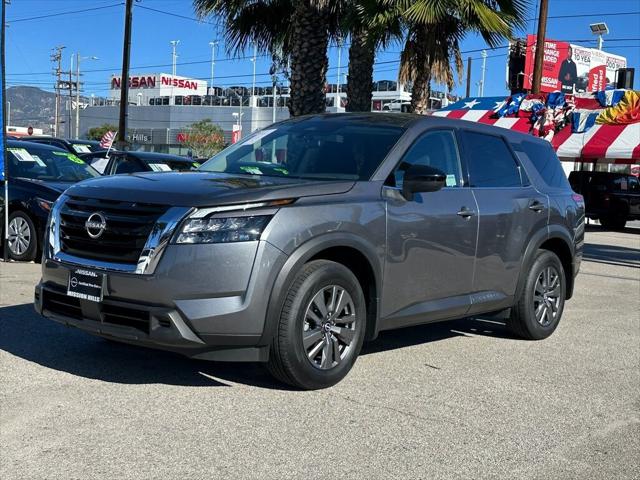 2025 Nissan Pathfinder S FWD