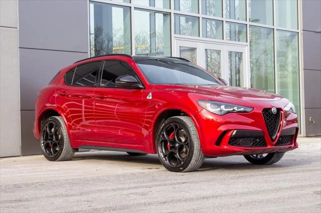 2024 Alfa Romeo Stelvio Quadrifoglio Carbon AWD