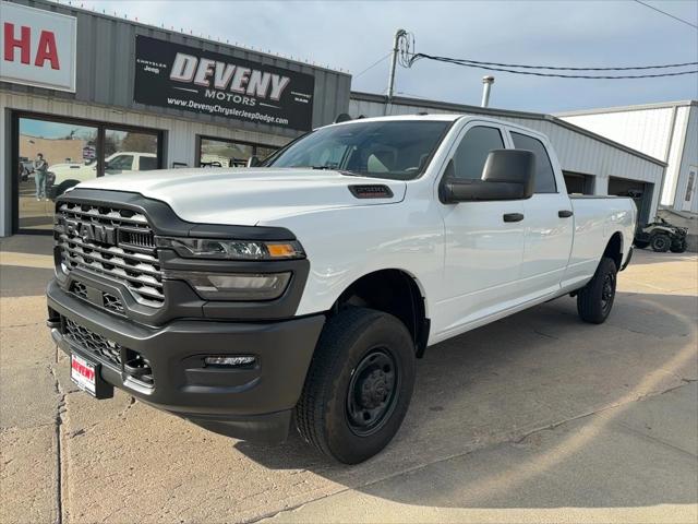 2025 RAM 2500 Tradesman Crew Cab 4x4 8 Box