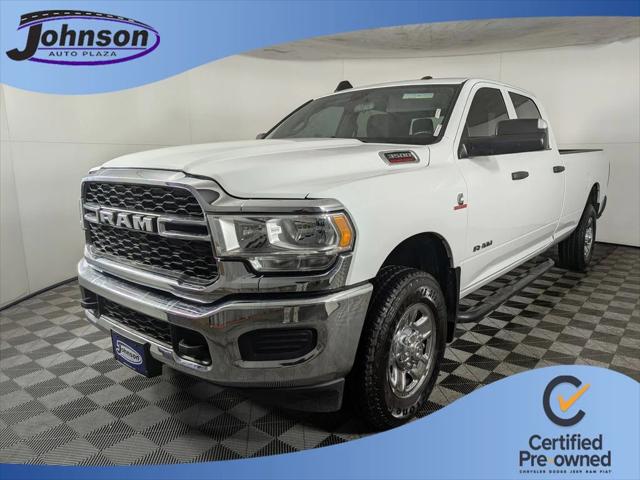 2022 RAM 3500 Tradesman Crew Cab 4x4 8 Box 2022 RAM 3500 Tradesman Crew Cab 4x4 8 Box