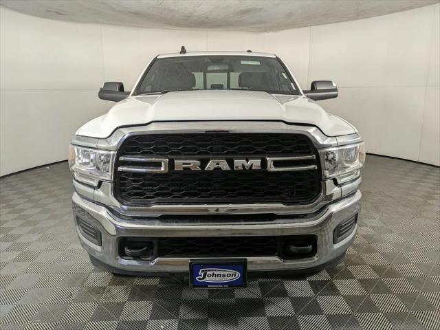 2022 RAM 3500 Tradesman Crew Cab 4x4 8 Box 2022 RAM 3500 Tradesman Crew Cab 4x4 8 Box
