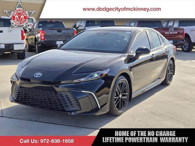 2025 Toyota Camry SE