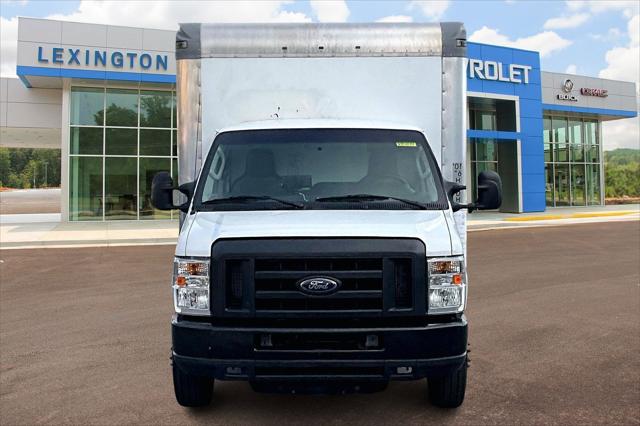 2018 Ford E-350 Cutaway Base