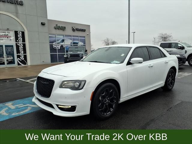 2023 Chrysler 300 Touring L AWD