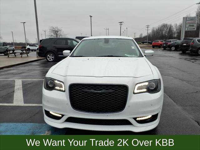 2023 Chrysler 300 Touring L AWD