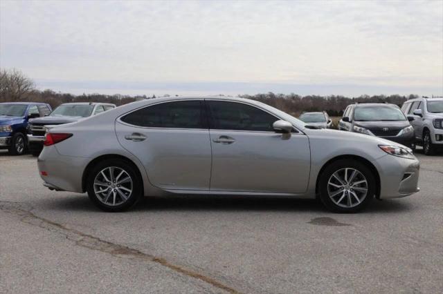 2018 Lexus ES 300h 300h