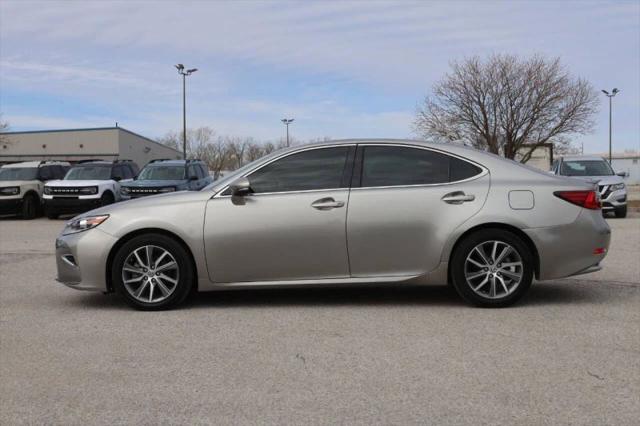2018 Lexus ES 300h 300h