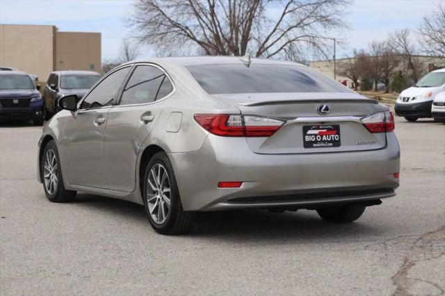 2018 Lexus ES 300h 300h