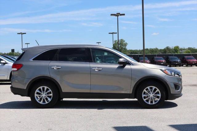 2016 Kia Sorento 3.3L LX