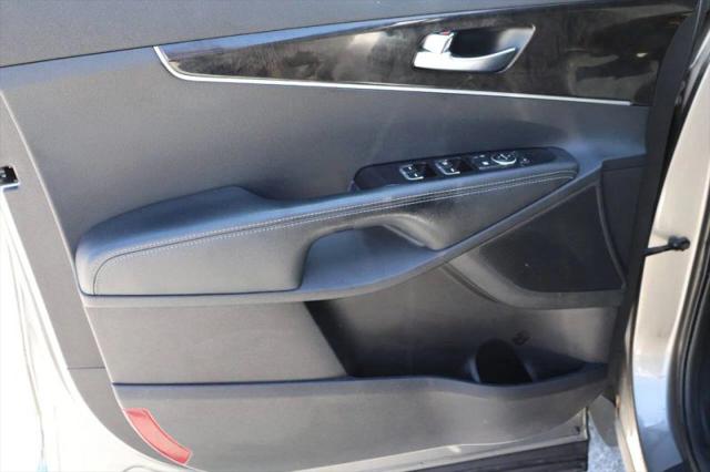 2016 Kia Sorento 3.3L LX