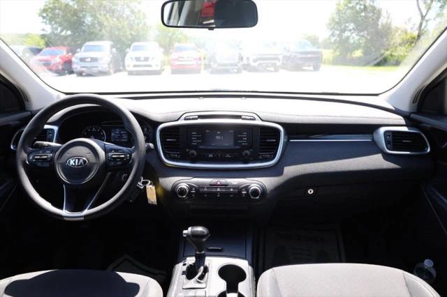2016 Kia Sorento 3.3L LX