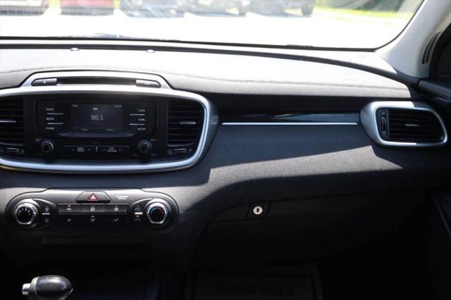 2016 Kia Sorento 3.3L LX