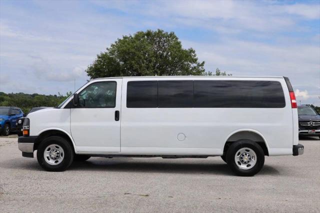 2025 Chevrolet Express Passenger RWD 3500 Extended Wheelbase LT