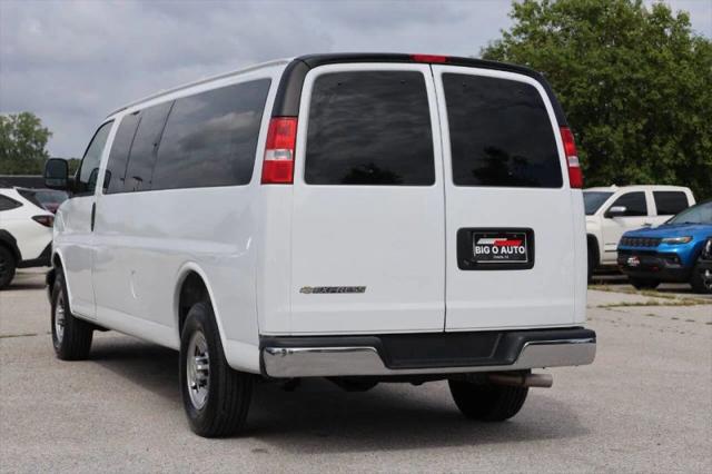 2025 Chevrolet Express Passenger RWD 3500 Extended Wheelbase LT