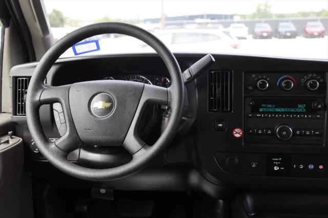 2025 Chevrolet Express Passenger RWD 3500 Extended Wheelbase LT