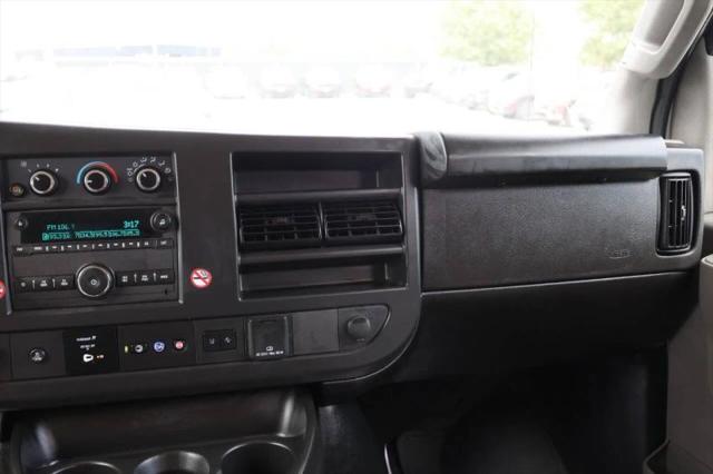 2025 Chevrolet Express Passenger RWD 3500 Extended Wheelbase LT