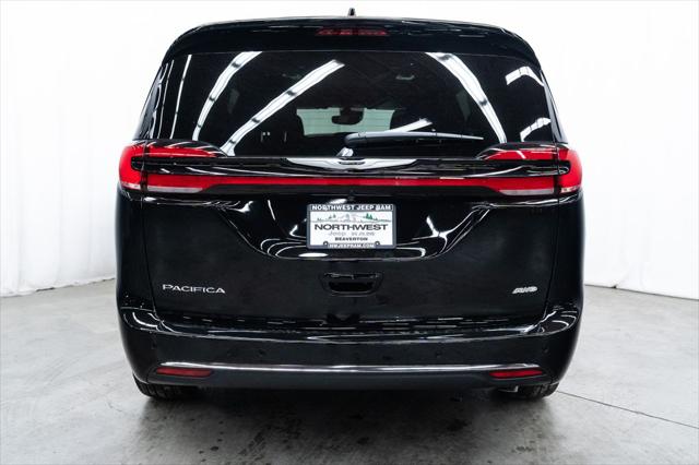 2026 Chrysler Pacifica Select AWD