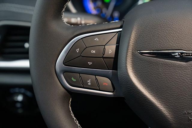 2026 Chrysler Pacifica Select AWD