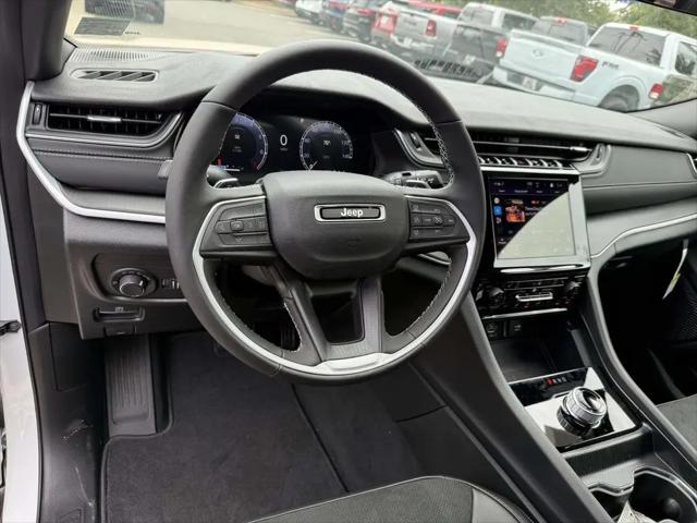 2025 Jeep Grand Cherokee Altitude X 4x4