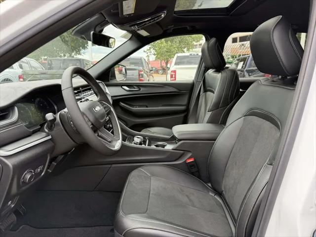 2025 Jeep Grand Cherokee Altitude X 4x4
