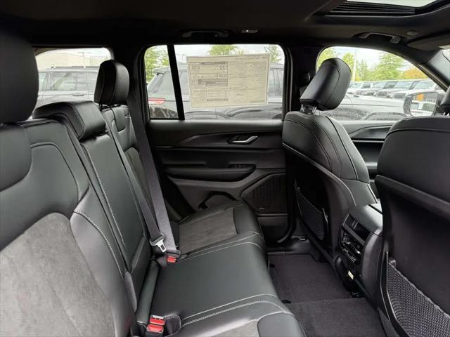 2025 Jeep Grand Cherokee Altitude X 4x4