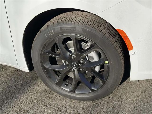 2026 Chrysler Pacifica Limited AWD
