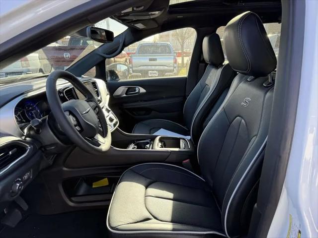 2026 Chrysler Pacifica Limited AWD