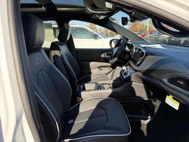 2026 Chrysler Pacifica Limited AWD