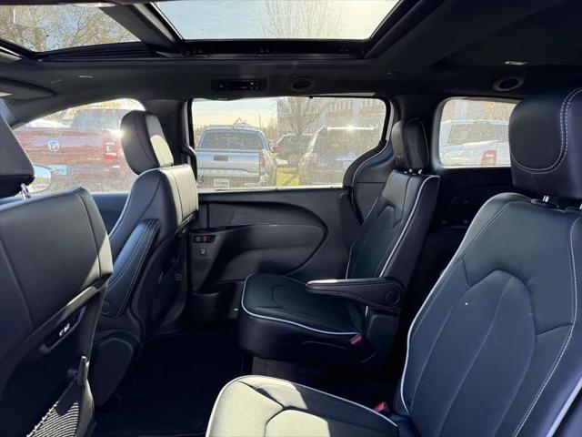 2026 Chrysler Pacifica Limited AWD
