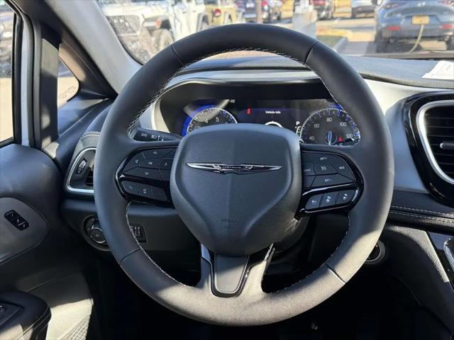 2026 Chrysler Pacifica Limited AWD