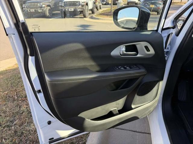 2026 Chrysler Pacifica Limited AWD