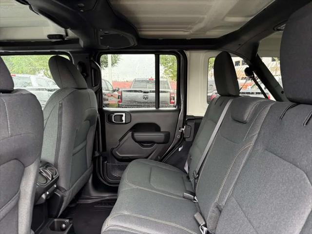 2025 Jeep Wrangler 4-Door Summit 4x4