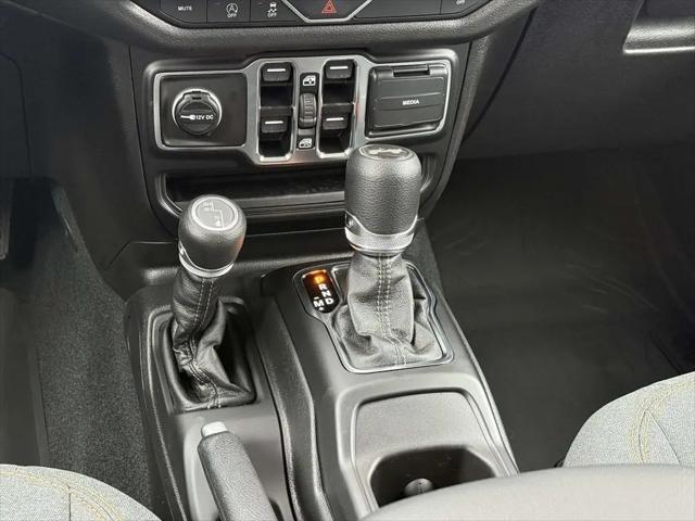 2025 Jeep Wrangler 4-Door Summit 4x4