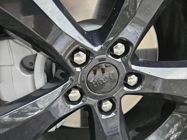2025 Jeep Grand Cherokee Limited 4x2