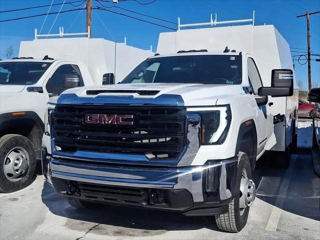 2025 GMC Sierra 3500HD Pro