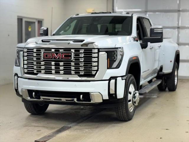 2026 GMC Sierra 3500HD Crew Cab, Long Bed, Denali Dual Rear Wheel, 4WD