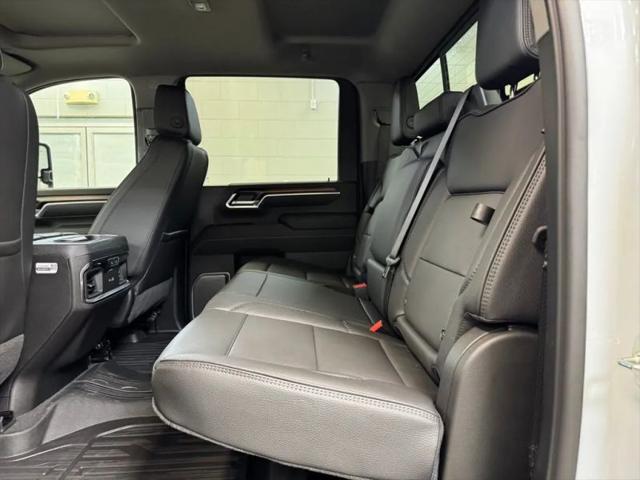 2026 GMC Sierra 3500HD Crew Cab, Long Bed, Denali Dual Rear Wheel, 4WD