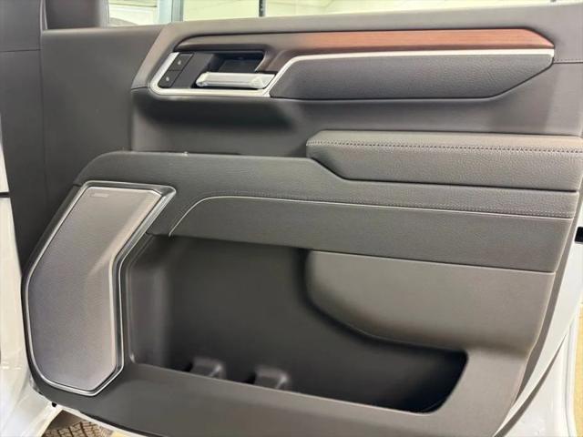 2026 GMC Sierra 3500HD Crew Cab, Long Bed, Denali Dual Rear Wheel, 4WD