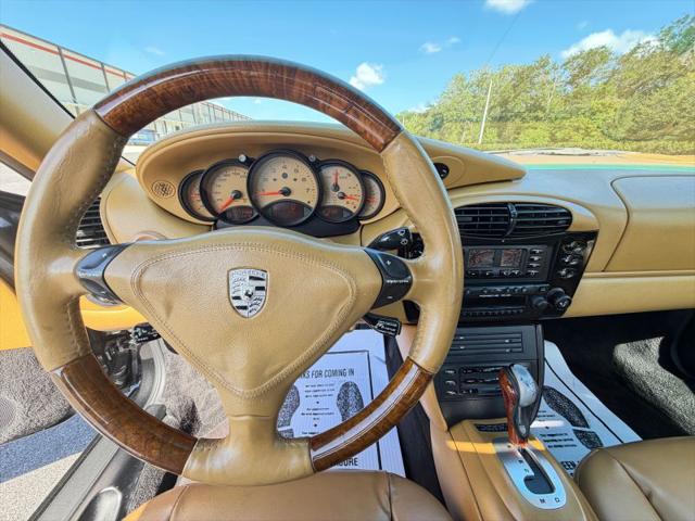 2000 Porsche 911 Carrera