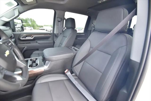 2026 Chevrolet Silverado 3500HD Crew Cab, Long Bed, LT Dual Rear Wheel, RWD