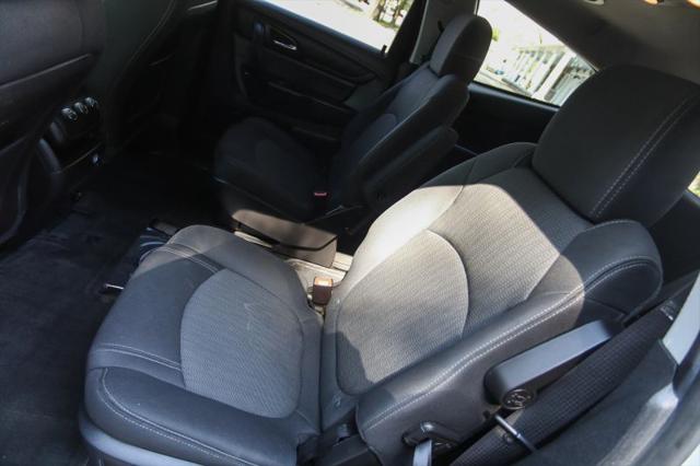 2017 Chevrolet Traverse 1LT