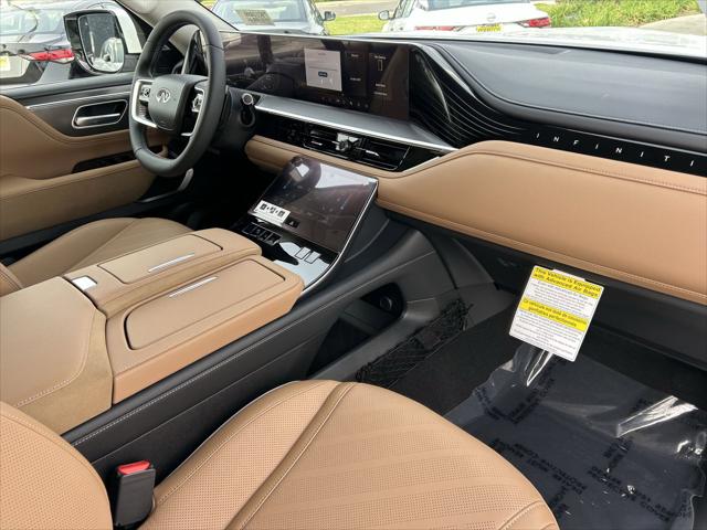 2026 INFINITI QX80 LUXE