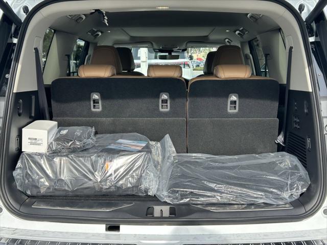 2026 INFINITI QX80 LUXE