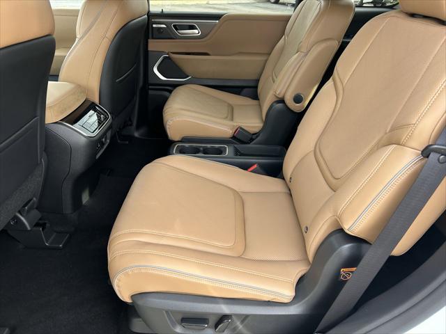 2026 INFINITI QX80 LUXE