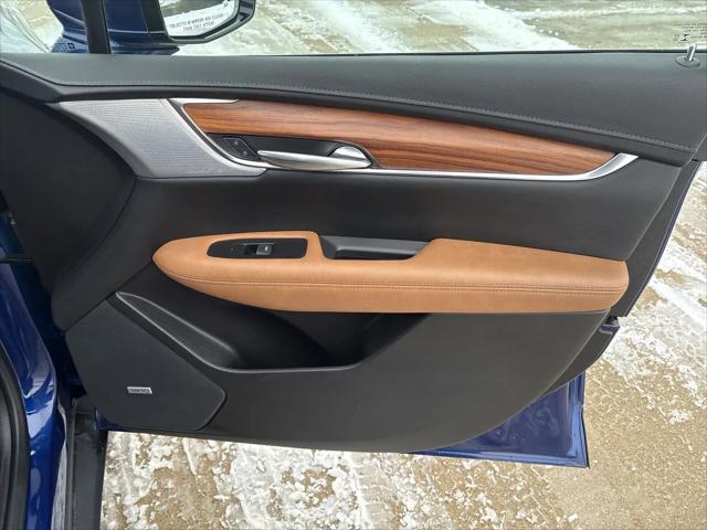 2023 Cadillac XT5 AWD Premium Luxury