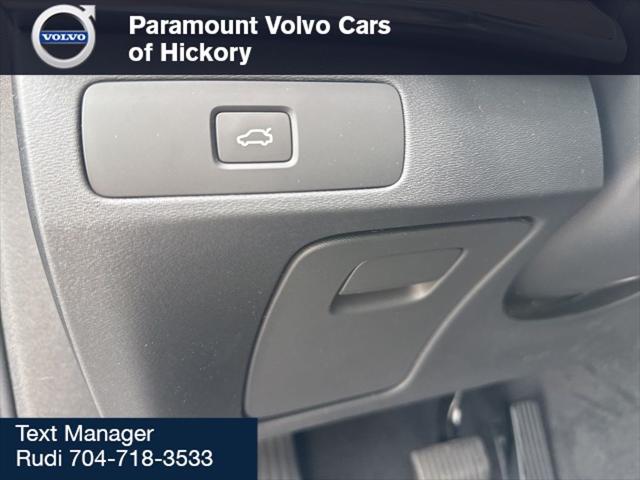 2026 Volvo XC90 Core, B6 AWD Gas (mild hybrid), Gasoline, Bright, 7 Seats